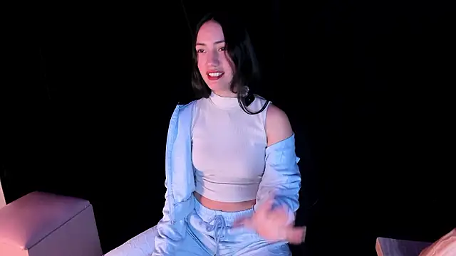 Scarlett  Fox   online show from March 17, 11:47 am