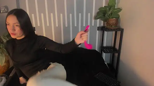 Scarlett  Fox   online show from October 21, 11:25 am