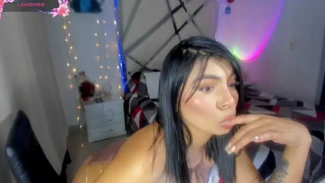 roxannkanneth   online show from February 20, 1:26 am