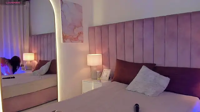 SweetGirl       online show from October 5, 12:10 pm