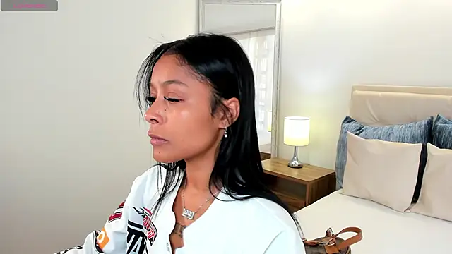 Snapshot of natali_henao chatting on September 15, 4:25 pm natali henao online show from September 15, 4:25 pm