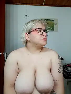 amalia love online show from November 6, 5:57 am