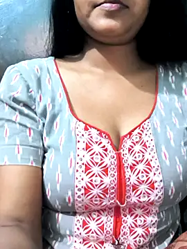 Snapshot of NEETU-89 chatting on October 12, 5:32 am NEETU-89 online show from October 12, 5:32 am