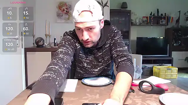 xxJANI2xx online show from October 3, 6:18 am