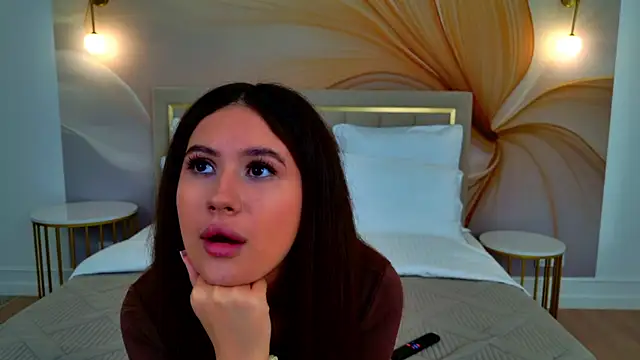 milaleoneli online show from September 16, 3:20 pm