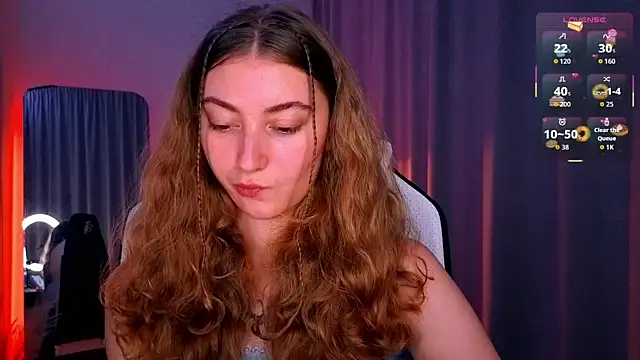 Snapshot of lady_curls chatting on October 15, 10:23 pm lady curls online show from October 15, 10:23 pm