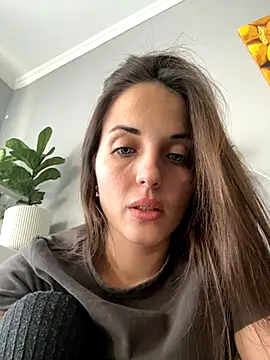 AmiLavs online show from December 5, 11:11 am