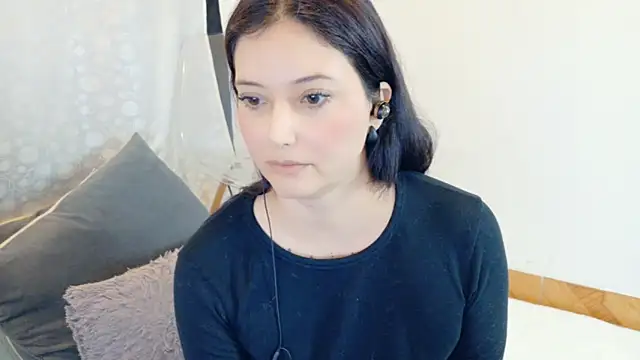 swett-veroniica online show from February 10, 2:42 pm