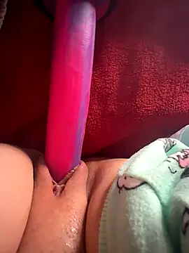 luisa1 online show from November 10, 7:53 pm