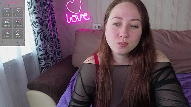KellyCrystall online show from May 1, 7:55 am