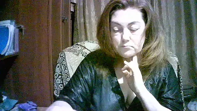 Madame-Butterfly online show from October 14, 9:50 pm