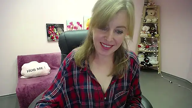 Snapshot of Hot_Milady chatting on September 29, 7:13 am Hot Milady online show from September 29, 7:13 am