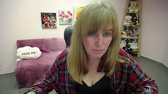 Snapshot of Hot_Milady chatting on October 3, 8:08 am Hot Milady online show from October 3, 8:08 am