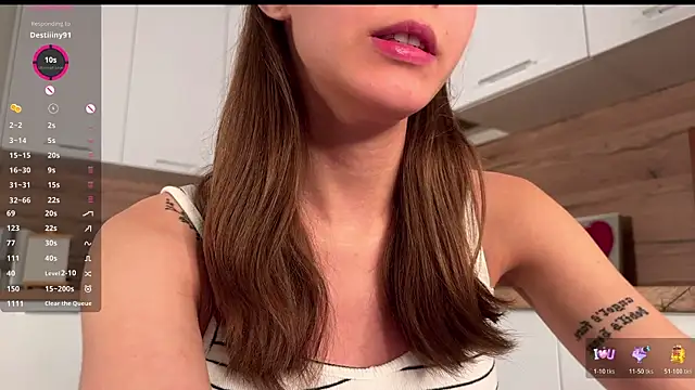 HellPeach online show from October 30, 8:32 pm