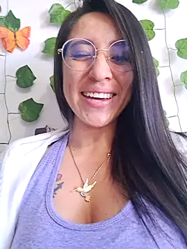 Snapshot of VALERY-03_ chatting on September 9, 1:33 pm VALERY-03 online show from September 9, 1:33 pm