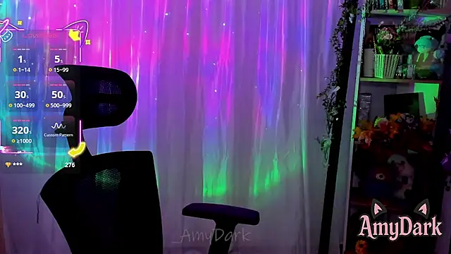 Snapshot of _AmyDark chatting on October 5, 4:01 pm AmyDark online show from October 5, 4:01 pm