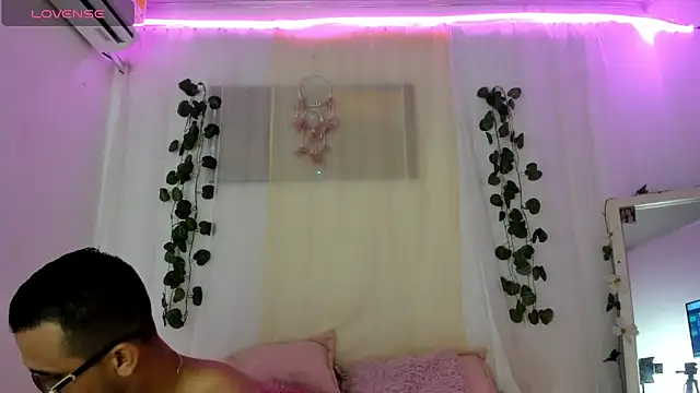 catalina and roger online show from September 15, 9:44 pm