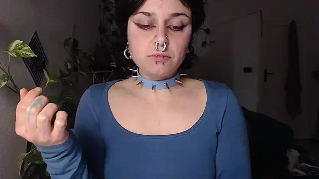 metamorphosiskin online show from January 19, 12:07 am