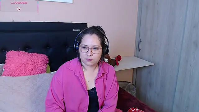 Snapshot of May_Carlier chatting on September 25, 11:35 pm May Carlier online show from September 25, 11:35 pm