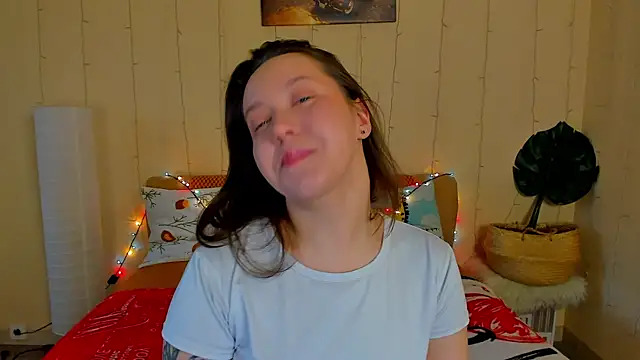 Mira Karter online show from May 2, 2:26 am