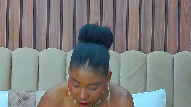 Snapshot of VanessaGlenn chatting on September 15, 7:43 pm VanessaGlenn online show from September 15, 7:43 pm