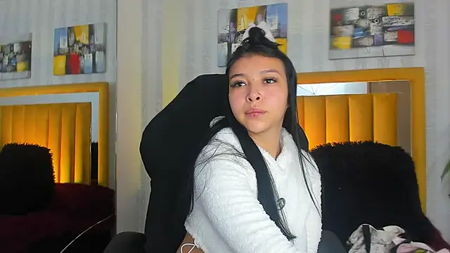 pettit courtny online show from November 29, 8:57 pm