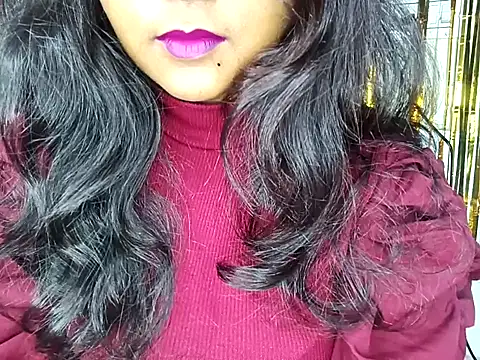 Snapshot of Muktha chatting on October 6, 3:18 pm Muktha online show from October 6, 3:18 pm