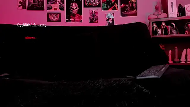 lilith-deveraux online show from October 25, 2:35 pm