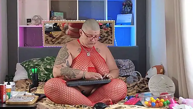 Snapshot of SunshineLexi chatting on September 9, 3:23 pm SunshineLexi online show from September 9, 3:23 pm