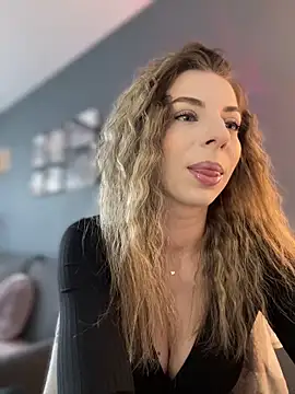 Mia Ethan online show from May 9, 9:11 am