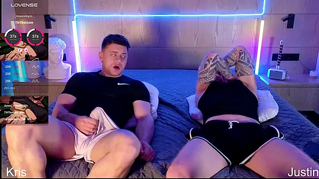 Justin Hardy online show from December 2, 8:44 pm