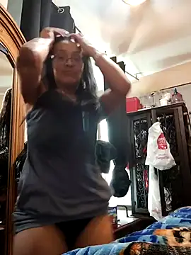 lovlypussy55 online show from October 5, 11:54 pm