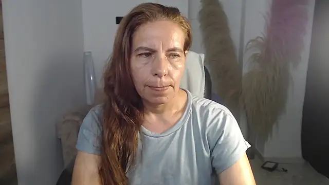 Milf karlye online show from January 18, 2:08 am