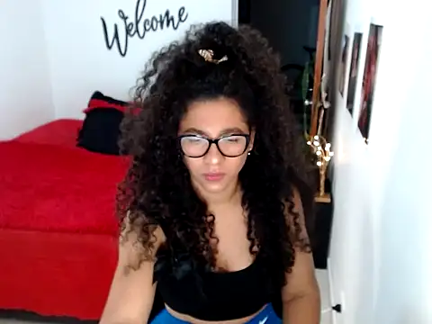 bellacrespalatina online show from September 17, 11:25 pm