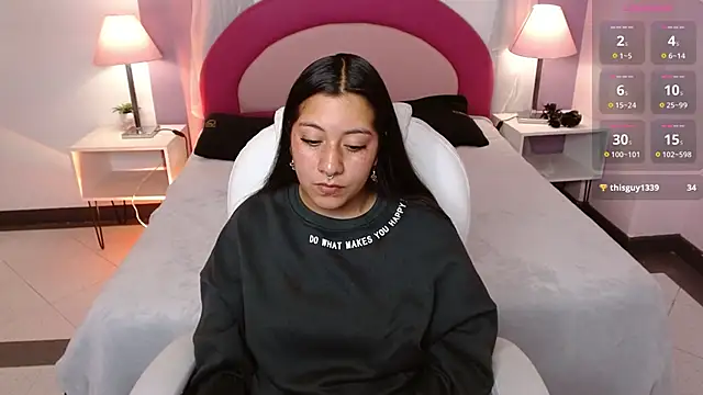 Paulis gh online show from October 3, 2:44 pm