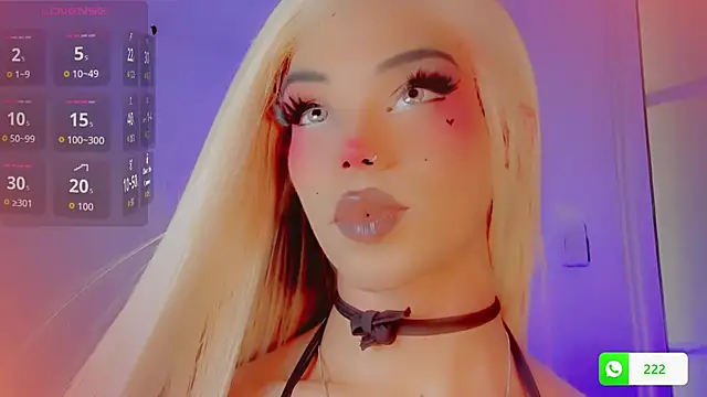 DanniLee  online show from December 14, 8:47 pm