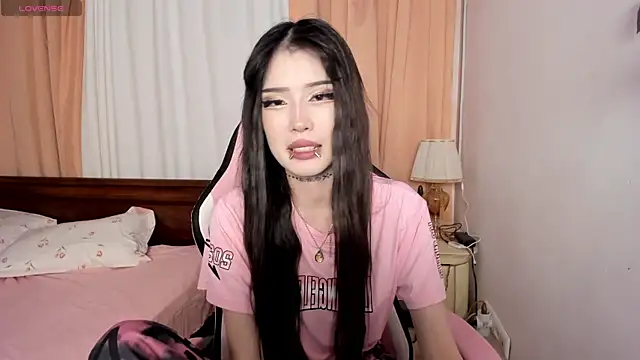 Velvetsky 1 online show from October 29, 6:10 pm