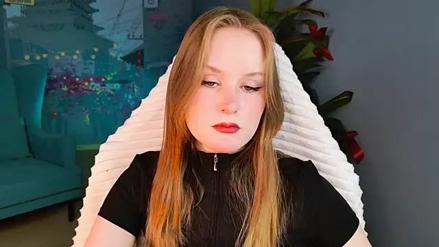 VivienLeeigh online show from March 31, 7:08 am