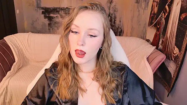 VivienLeeigh online show from April 11, 7:14 am