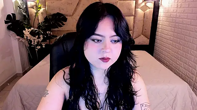crimson tati  online show from June 25, 11:45 am