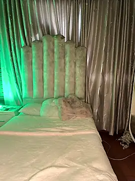 sunshine maddy online show from January 8, 5:50 pm