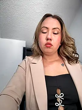 VIOLETA-25  online show from October 21, 4:22 pm