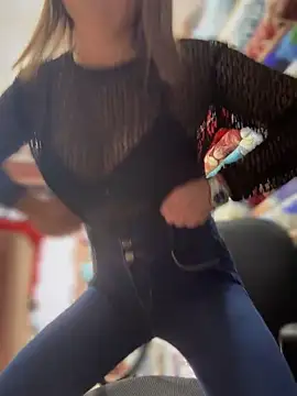 VIOLETA-25  online show from November 24, 3:14 pm