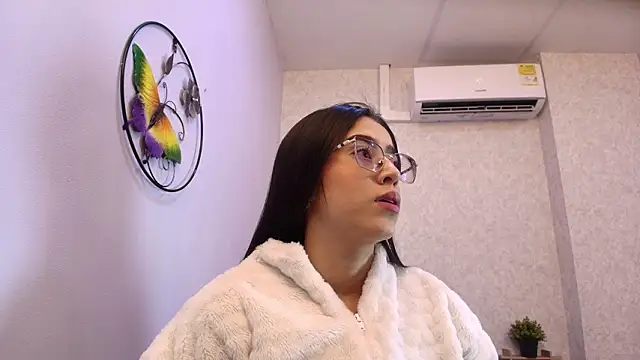 Amy wats0n online show from February 16, 7:03 pm