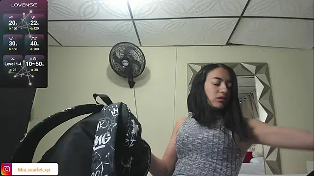 Mia scarlet69 online show from February 10, 12:41 pm