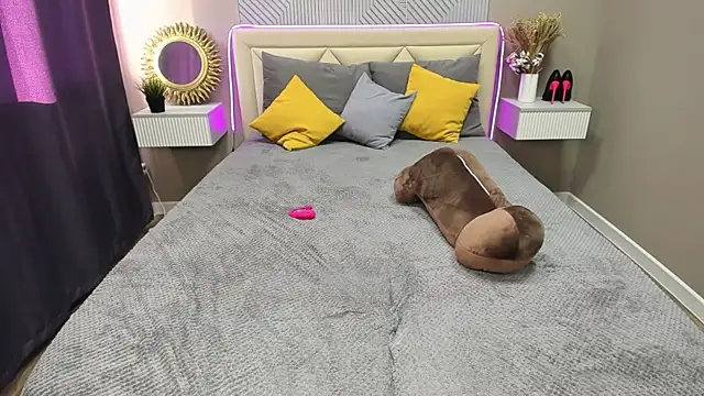 BettyBloom69 online show from September 17, 5:16 am