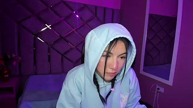 Poly Sasha  online show from October 19, 3:52 am