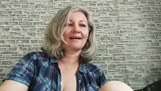 EdithManning online show from September 10, 6:02 am