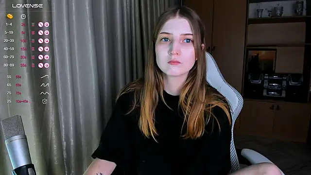 princessaalicc online show from December 1, 2:20 pm