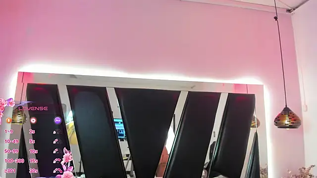 antonelllepiercee online show from September 24, 11:31 am